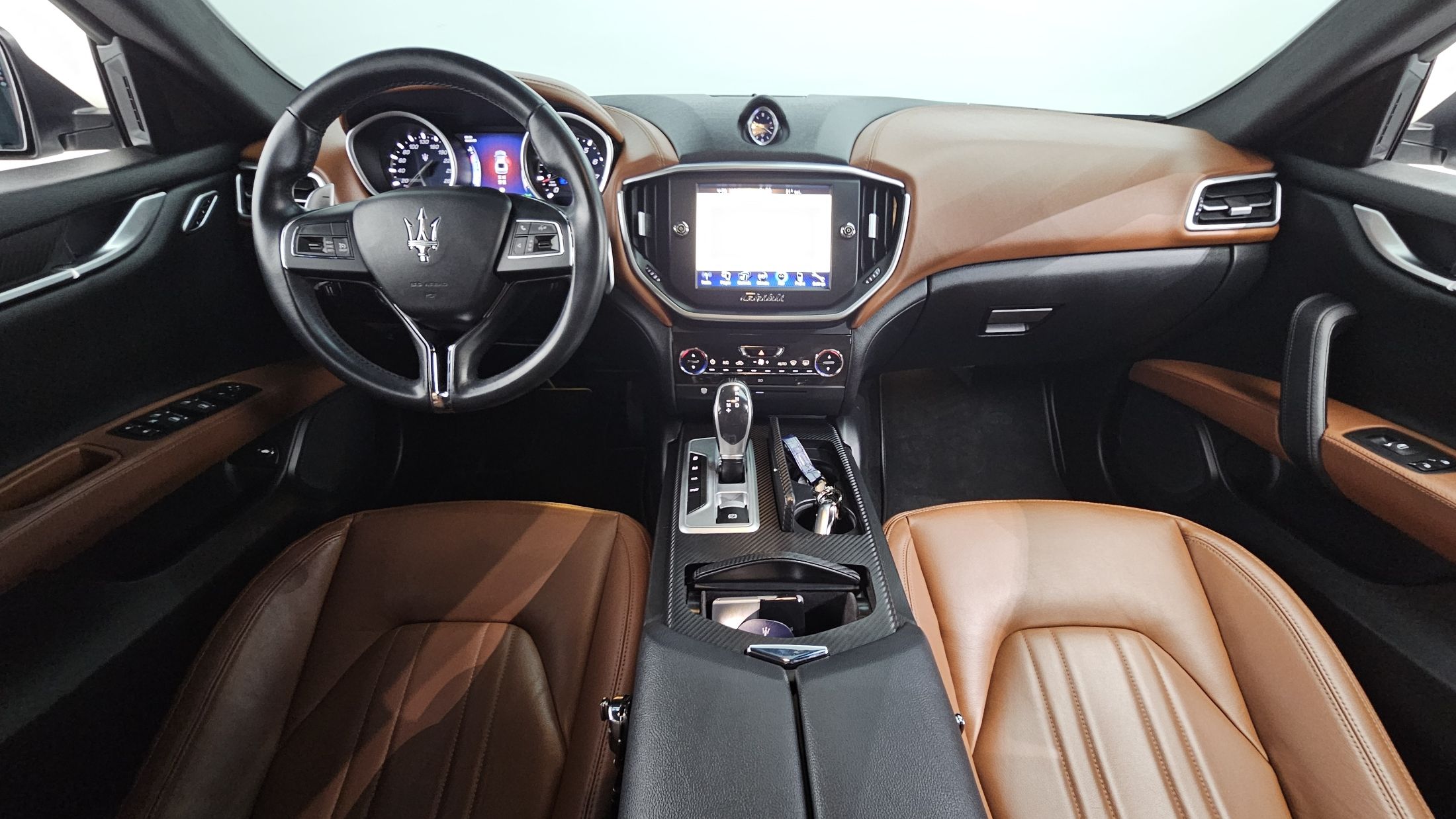 MASERATI GHIBLI 2015