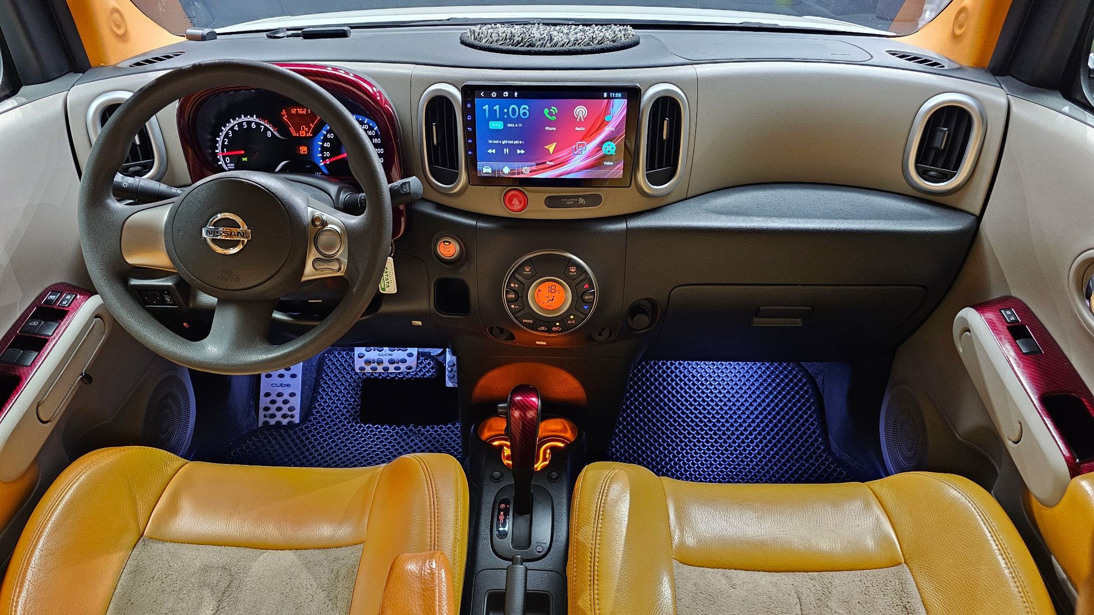 NISSAN CUBE 2012