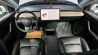 TESLA MODEL Y 2021