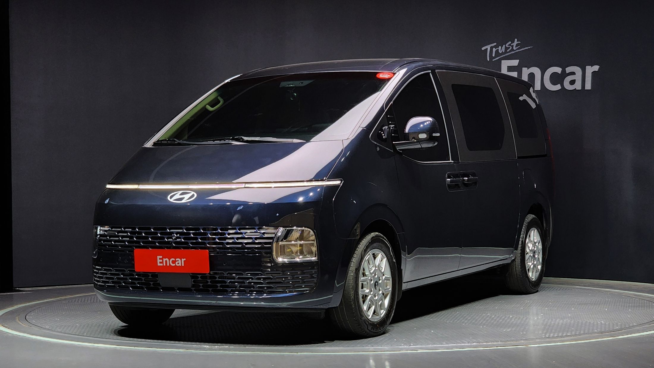 HYUNDAI STARIA 2024