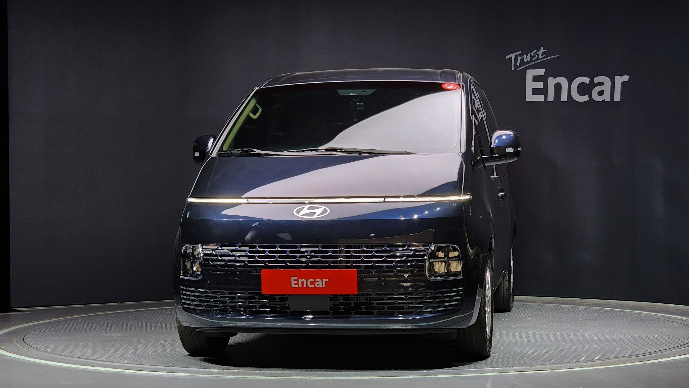 HYUNDAI STARIA 2024