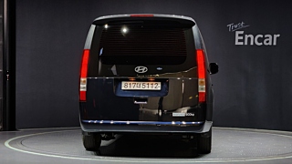 HYUNDAI STARIA 2024