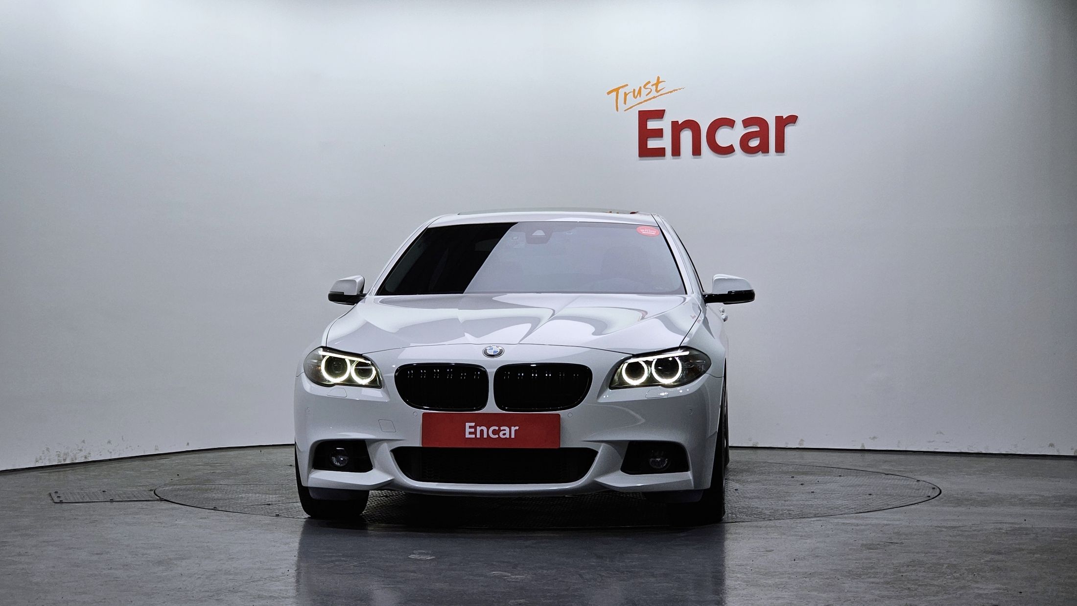 BMW 5-SERIES F10 2016