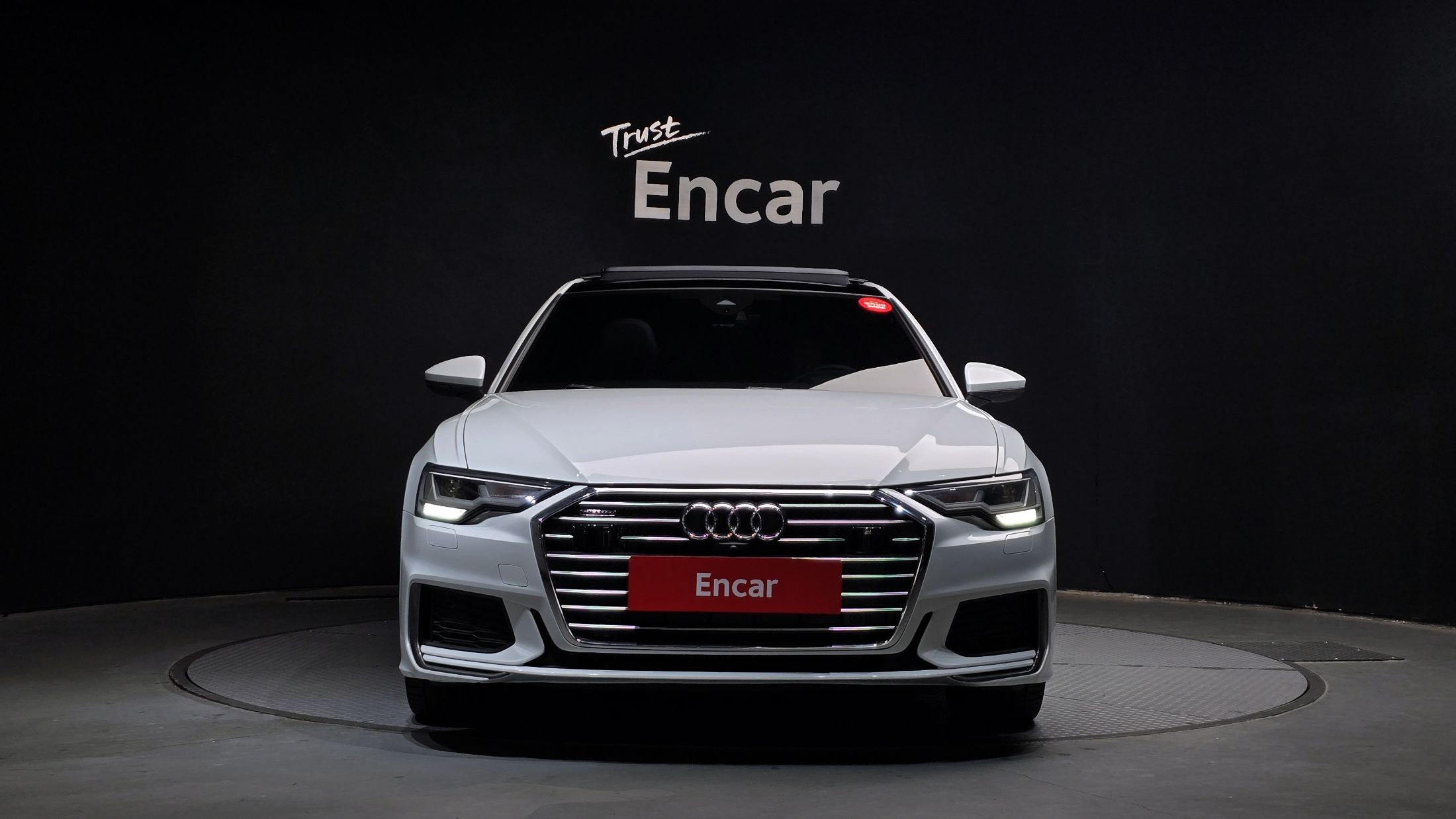 AUDI A6 C8