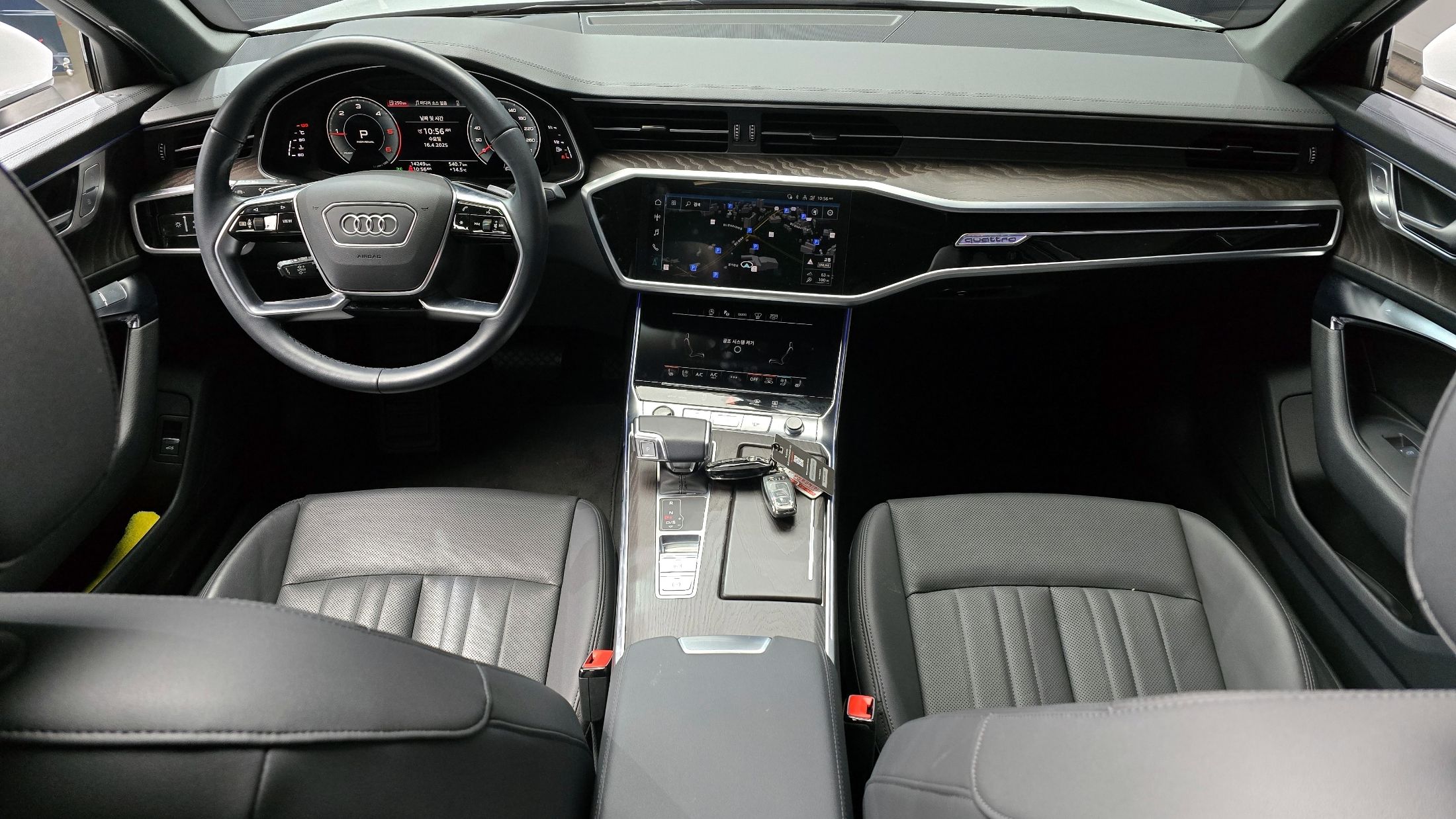 AUDI A6 C8