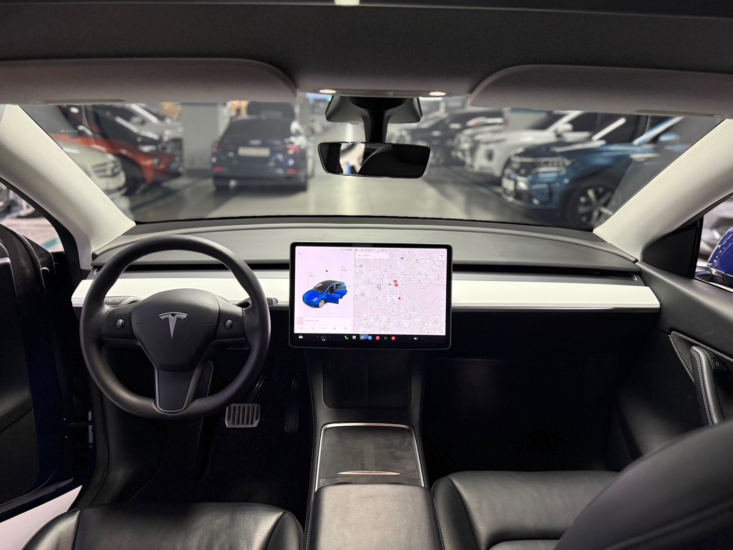TESLA MODEL Y