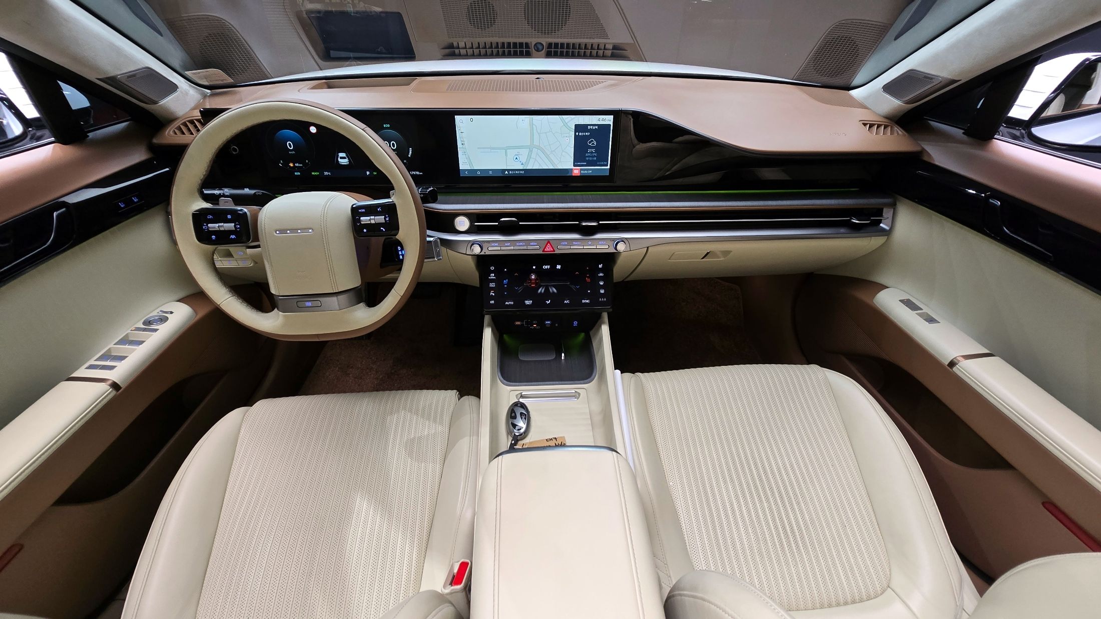 HYUNDAI GRANDEUR HYBRID GN7 2023