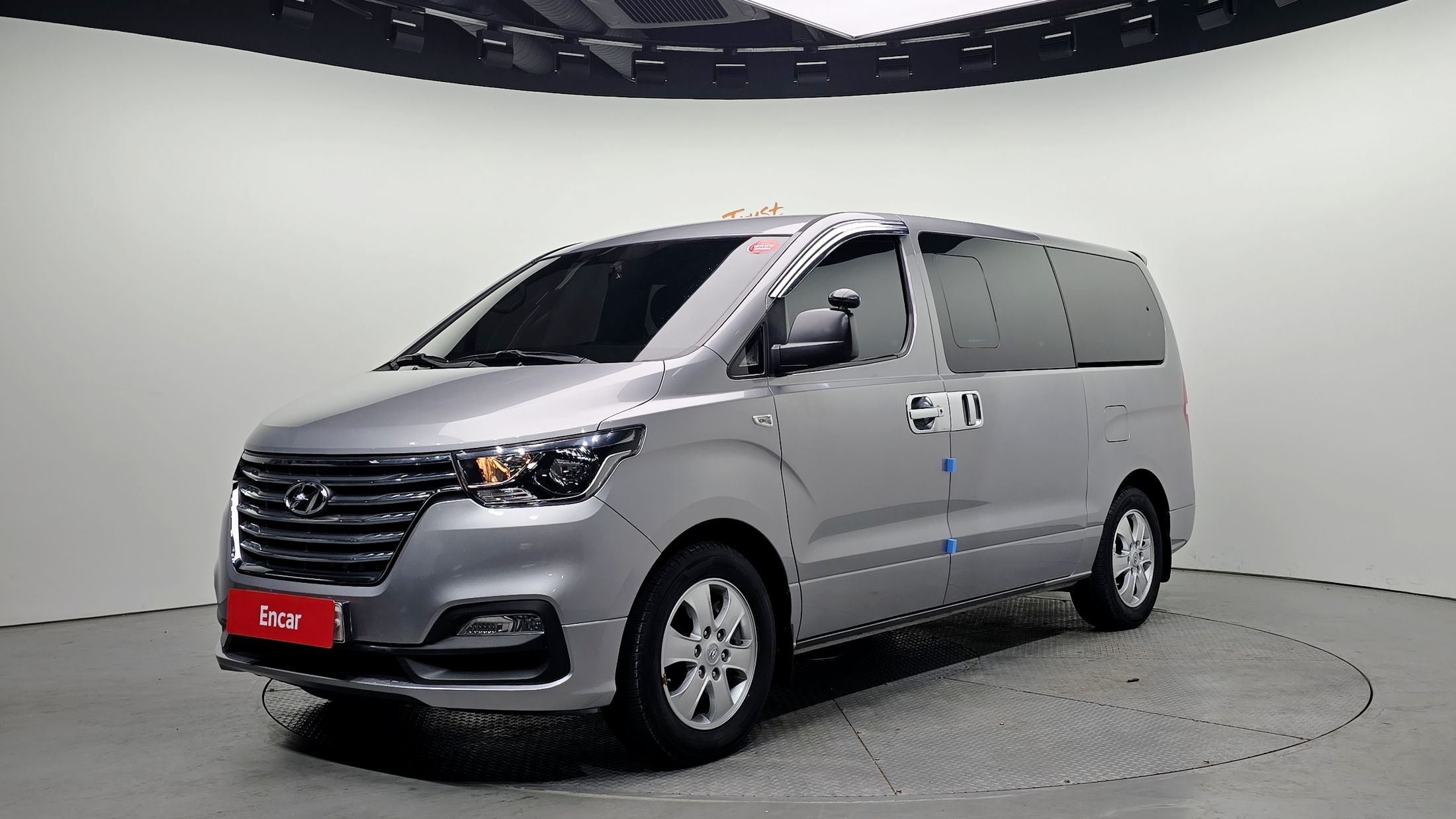 HYUNDAI STAREX GRAND