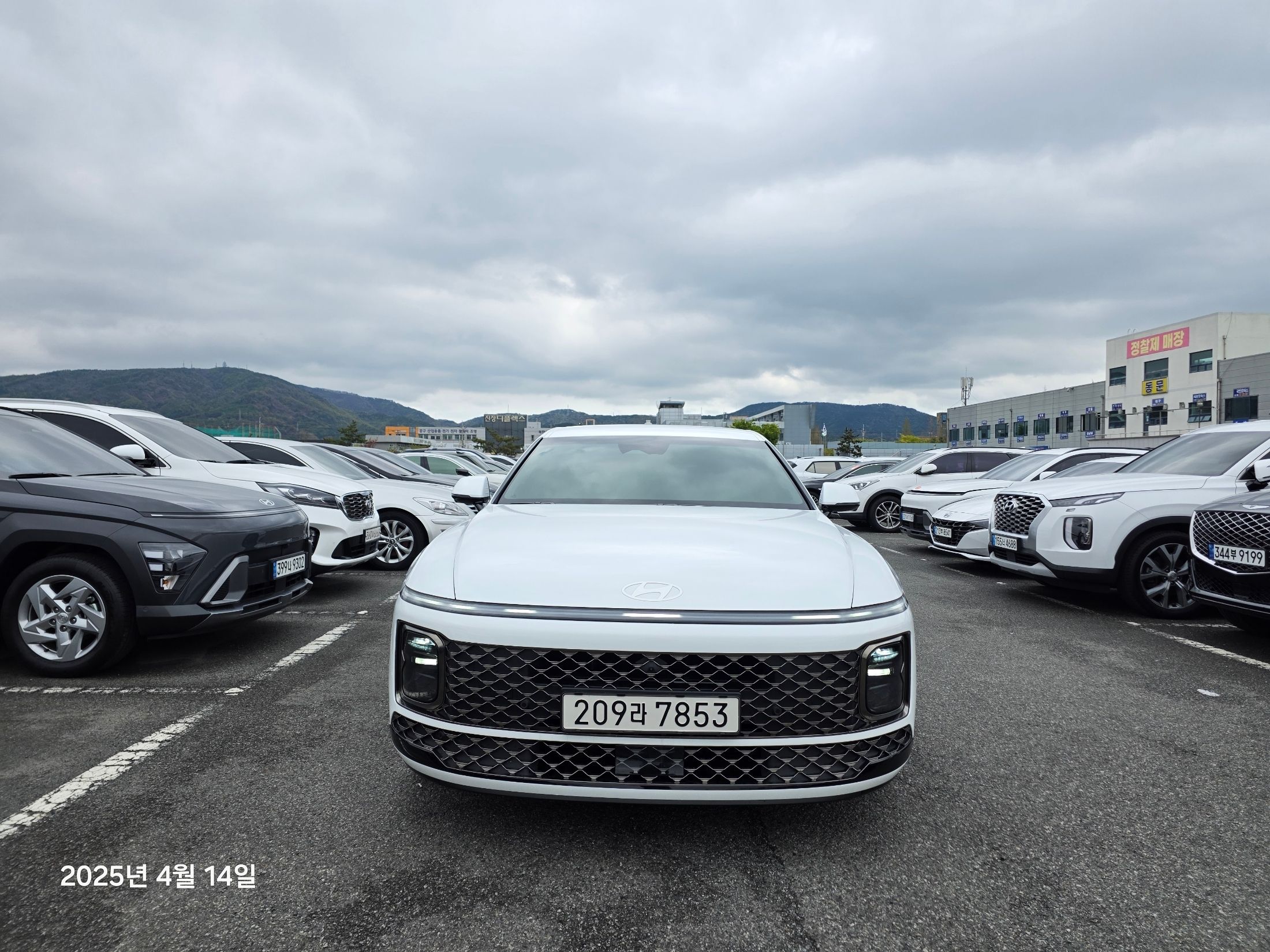 HYUNDAI GRANDEUR GN7 2023