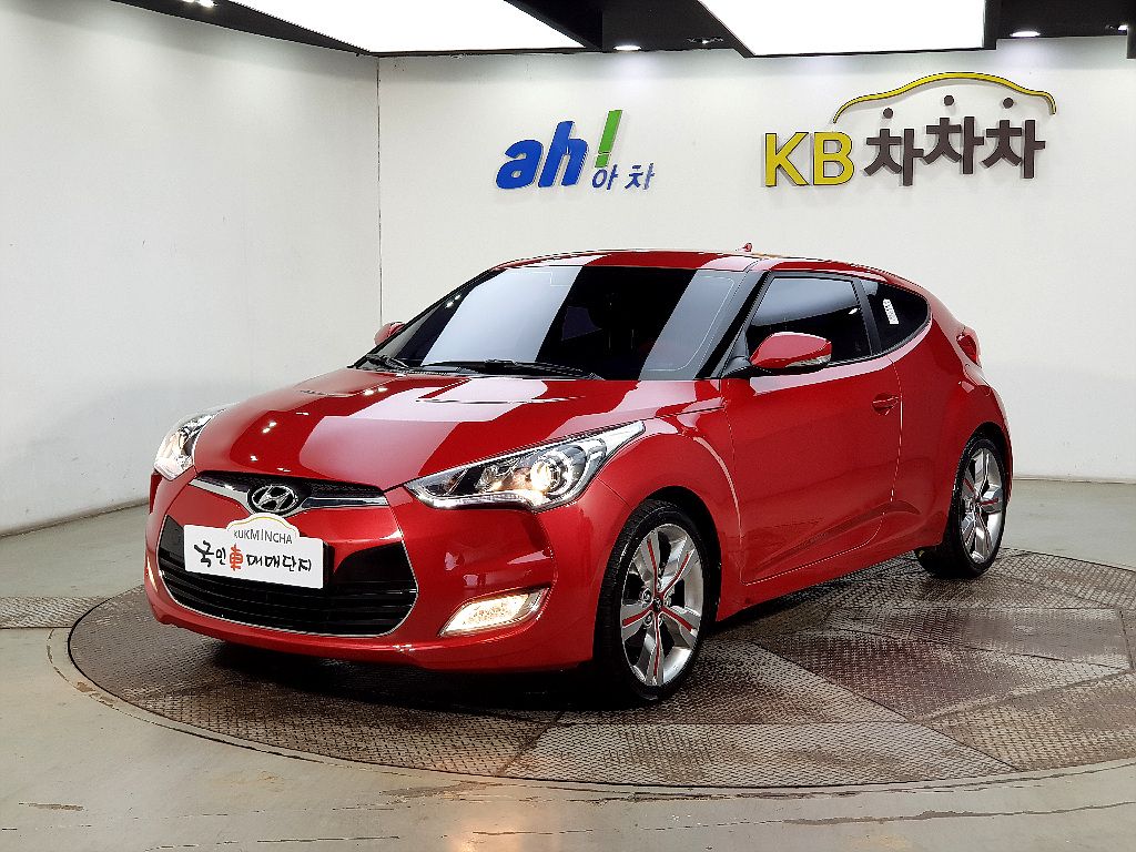HYUNDAI VELOSTER 2011
