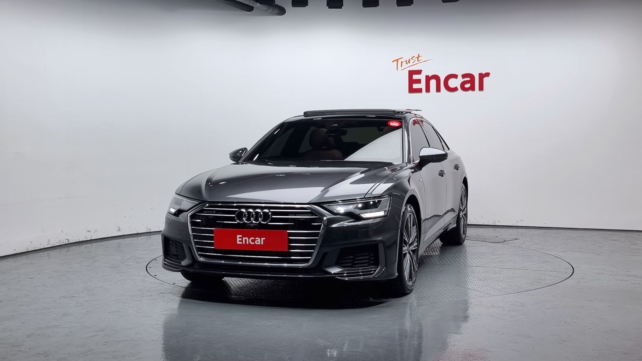 AUDI A6 C8