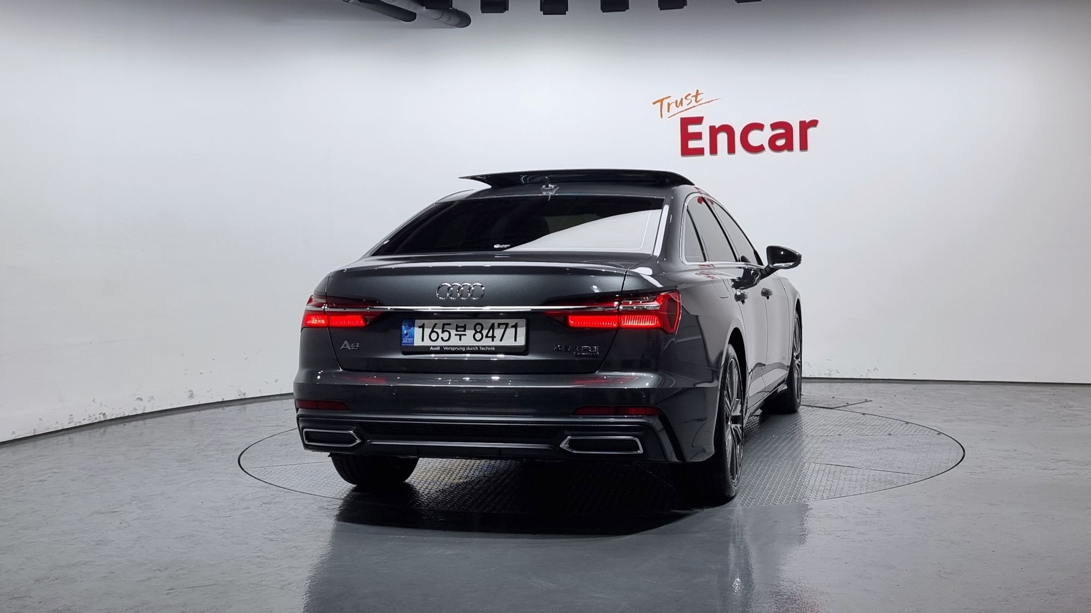 AUDI A6 C8