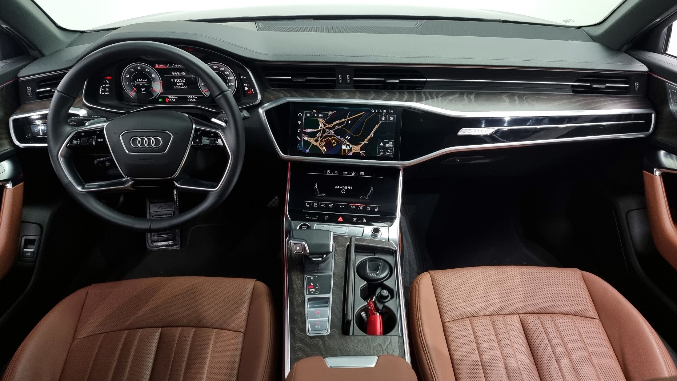 AUDI A6 C8