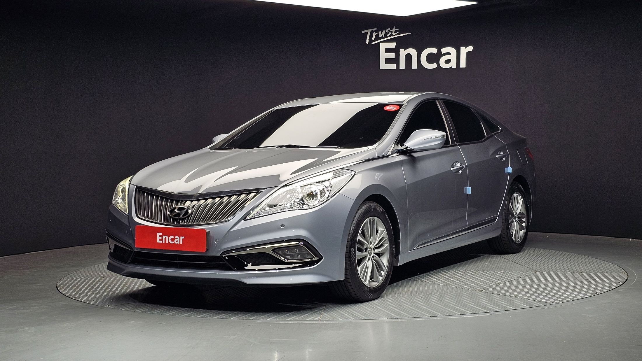 HYUNDAI GRANDEUR HG 2015