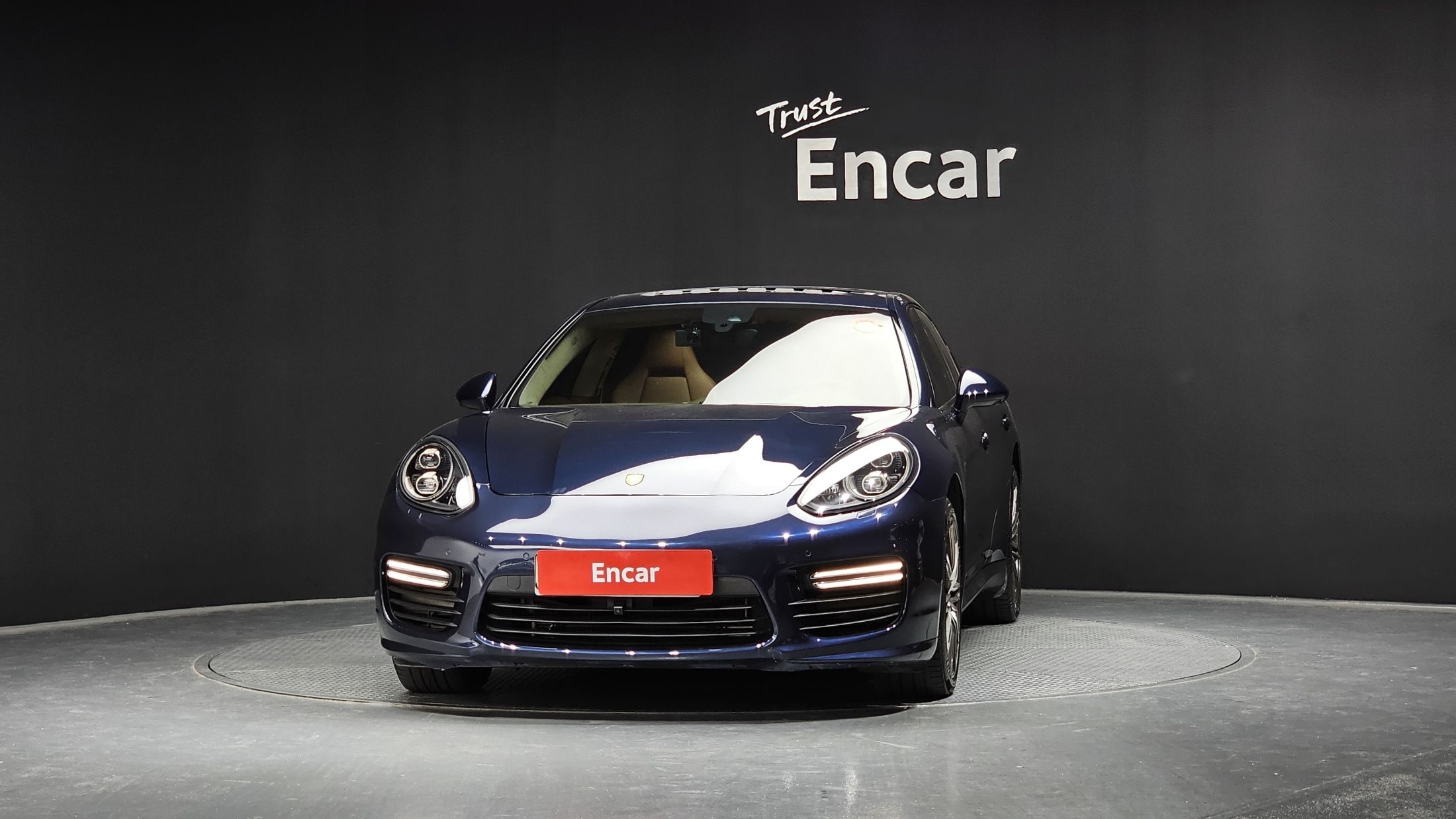 PORSCHE PANAMERA 2016
