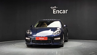PORSCHE PANAMERA 2016