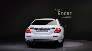 MERCEDES BENZ E-CLASS W213 2019