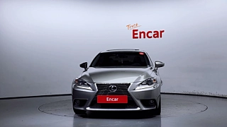 LEXUS IS200T 2016