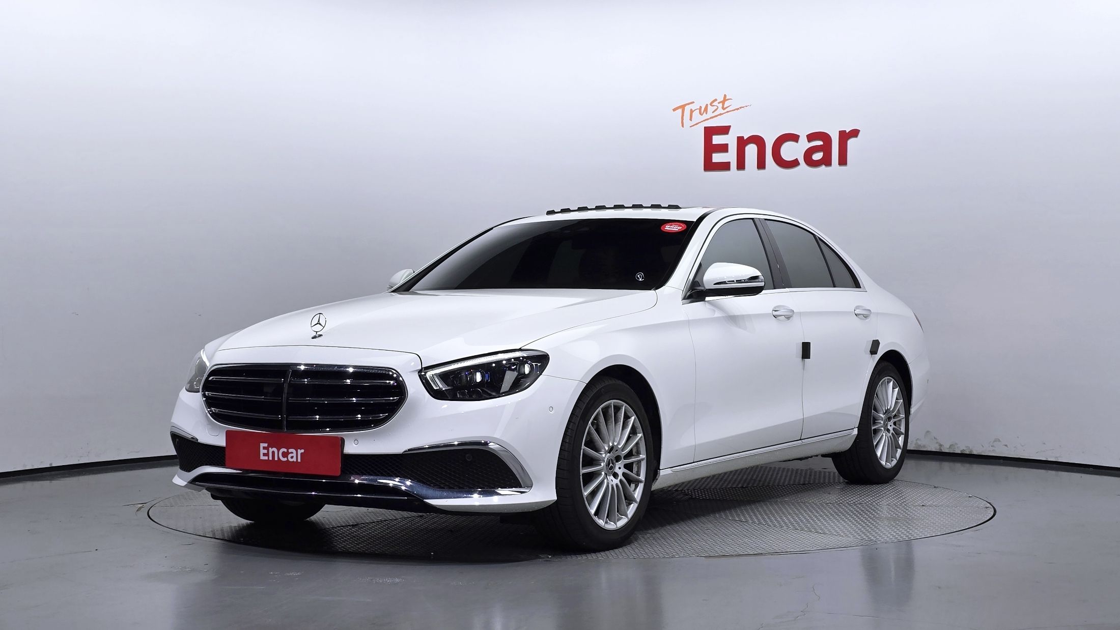 MERCEDES BENZ E-CLASS W213 2020