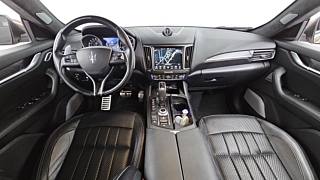 MASERATI LEVANTE 2020