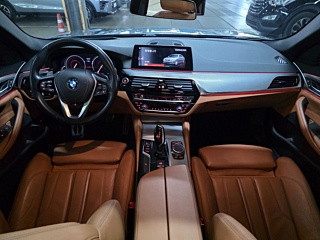 BMW 5-SERIES G30 2018