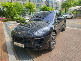 PORSCHE MACAN 2017