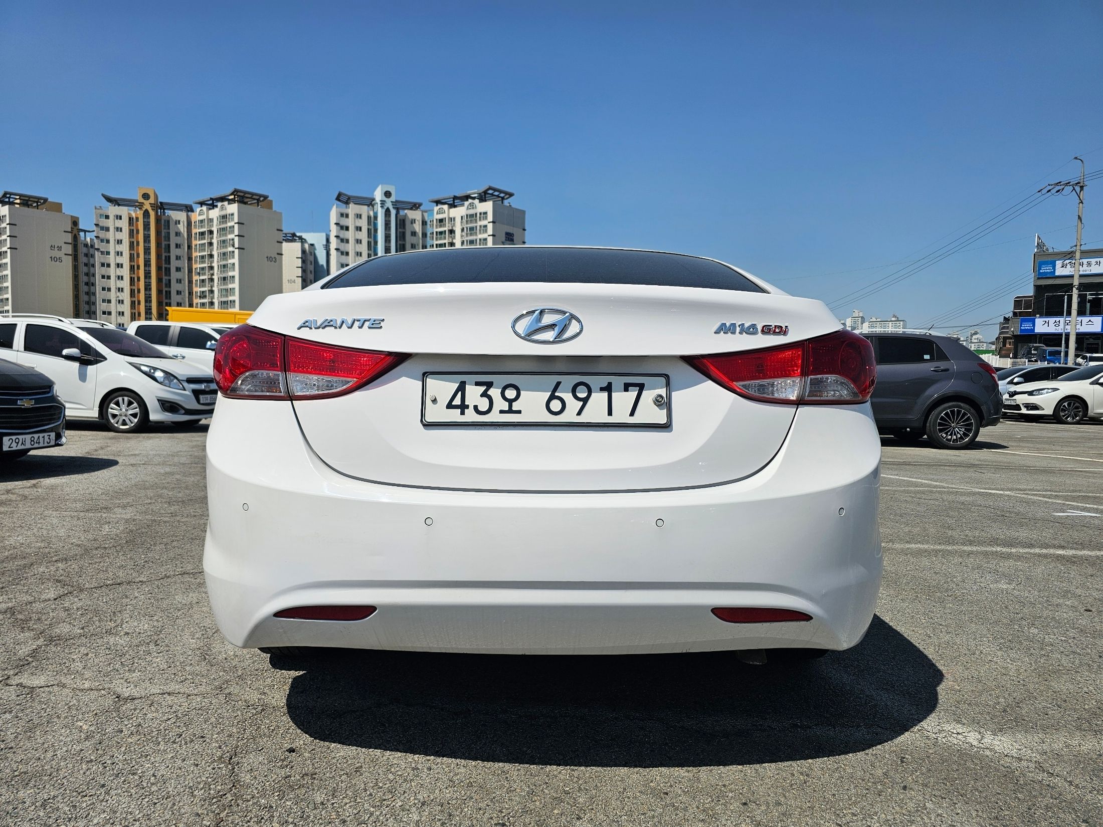 HYUNDAI AVANTE MD 2012