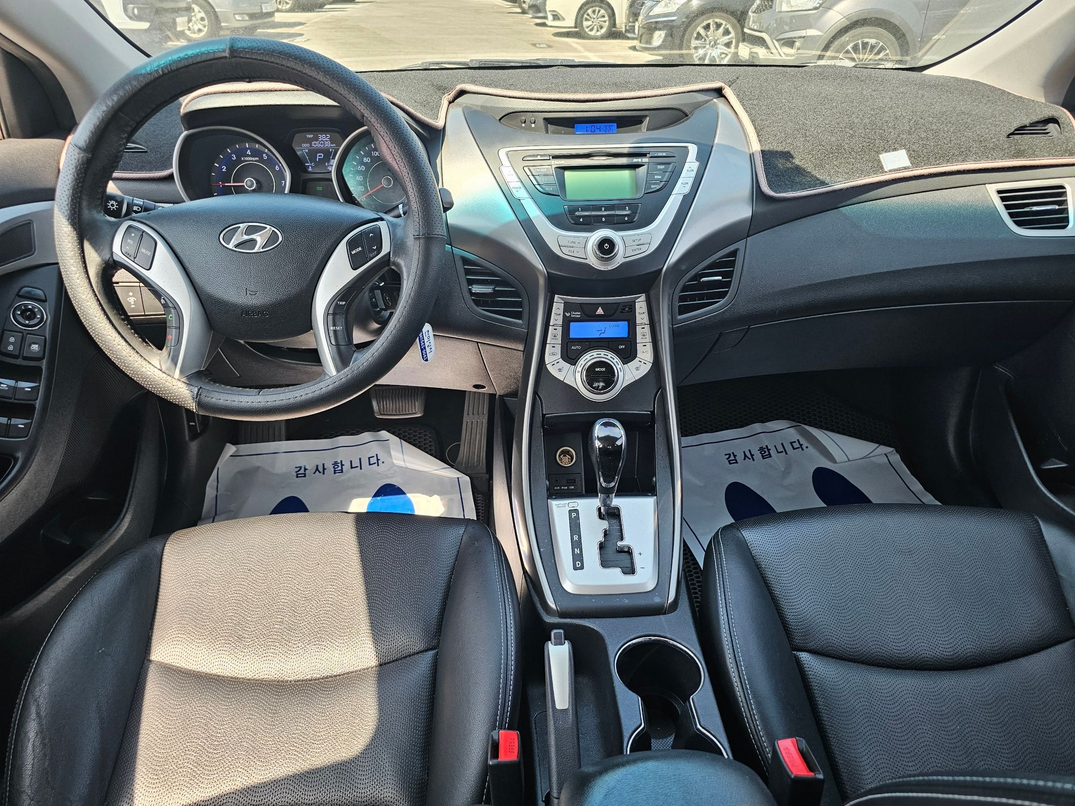HYUNDAI AVANTE MD 2012