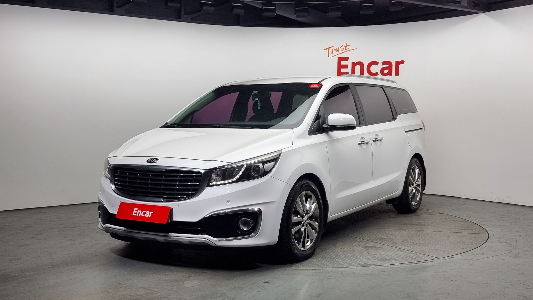 KIA CARNIVAL 2015