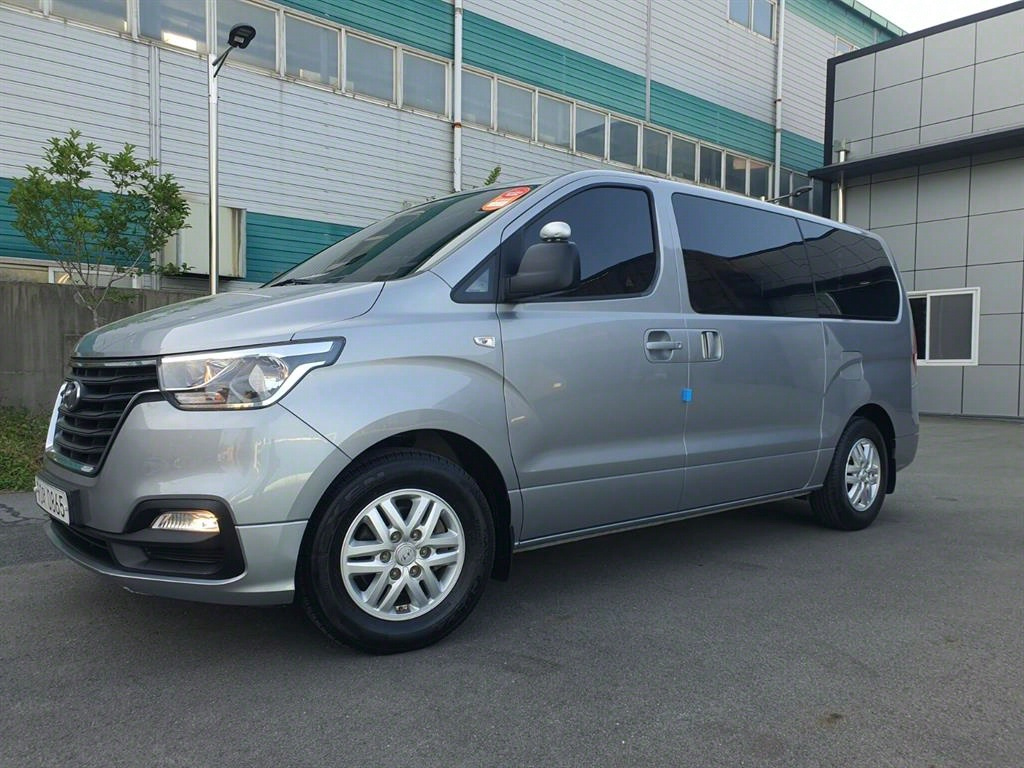 HYUNDAI STAREX GRAND 2019