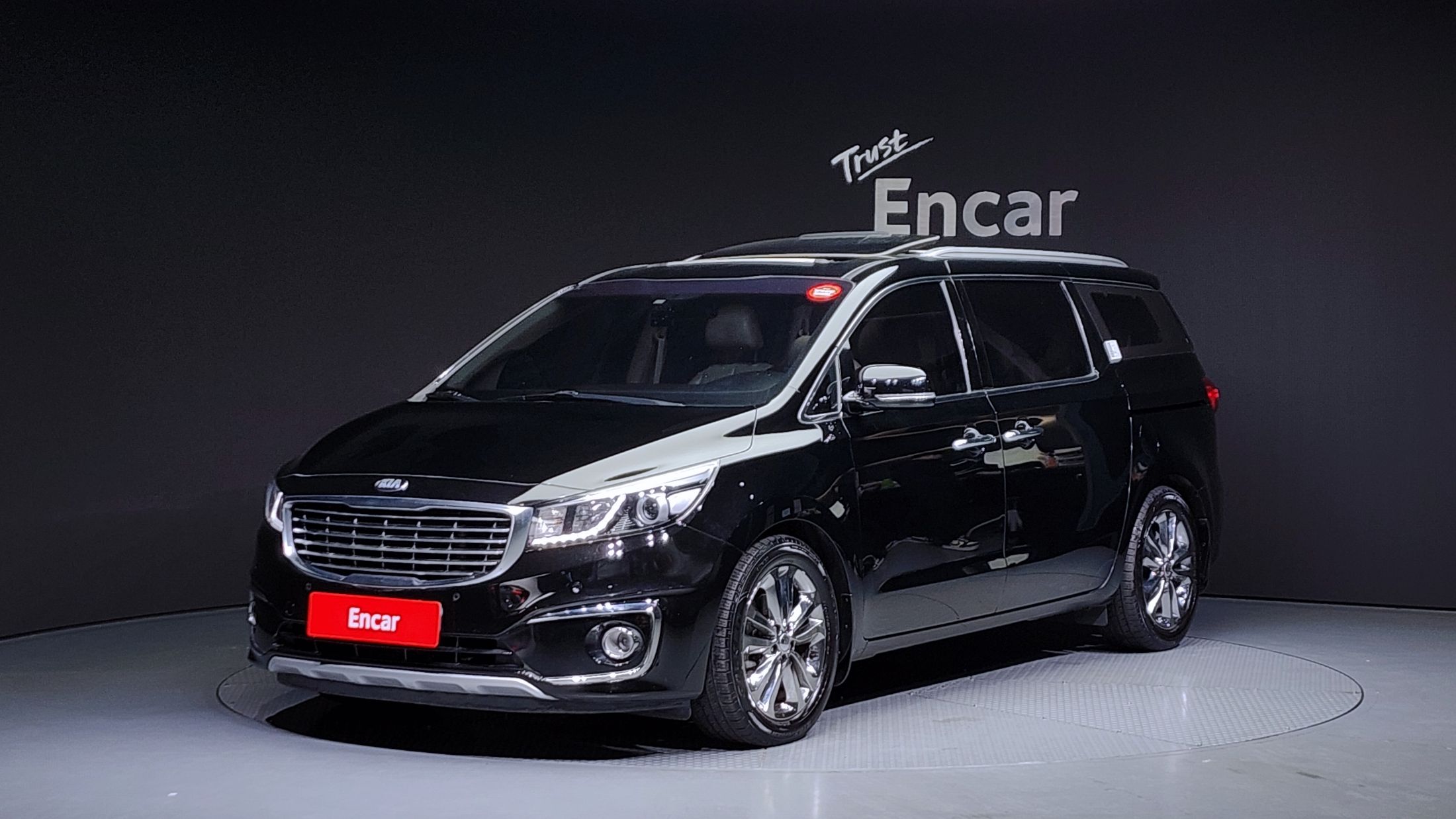 KIA CARNIVAL 2016
