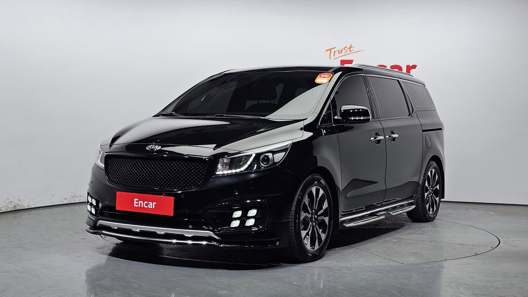 KIA CARNIVAL 2016