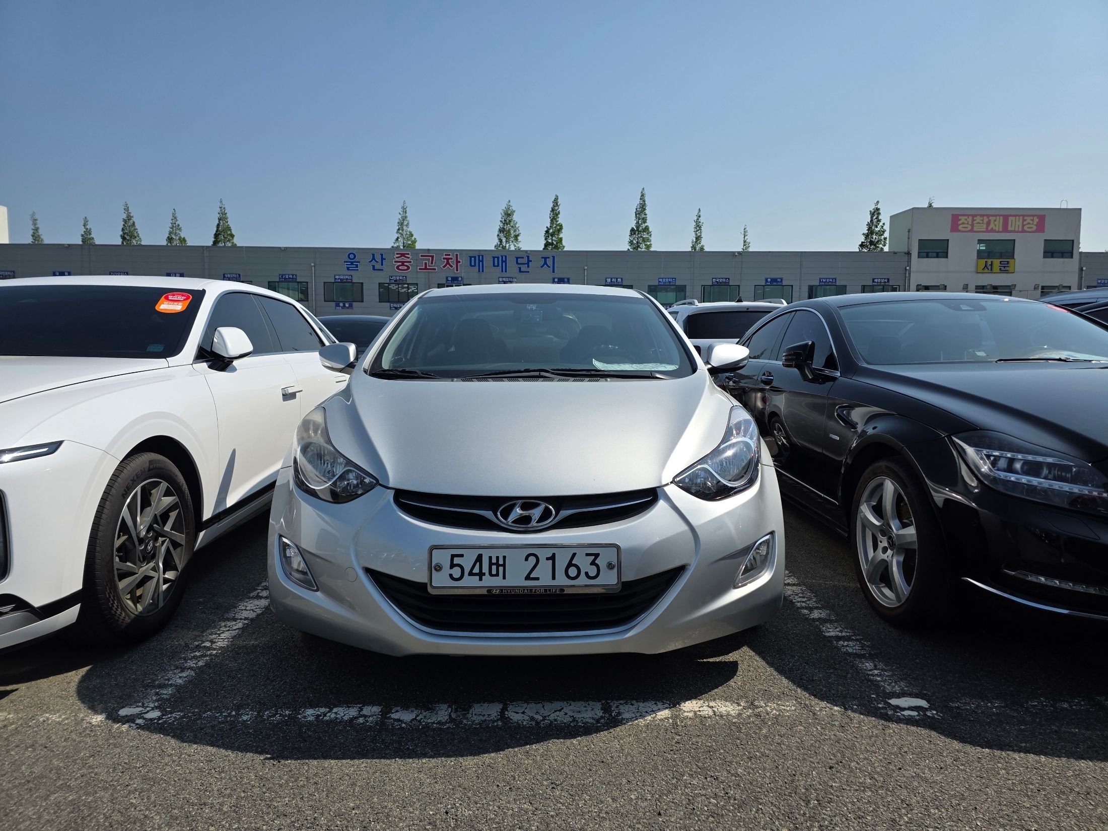 HYUNDAI AVANTE MD 2012