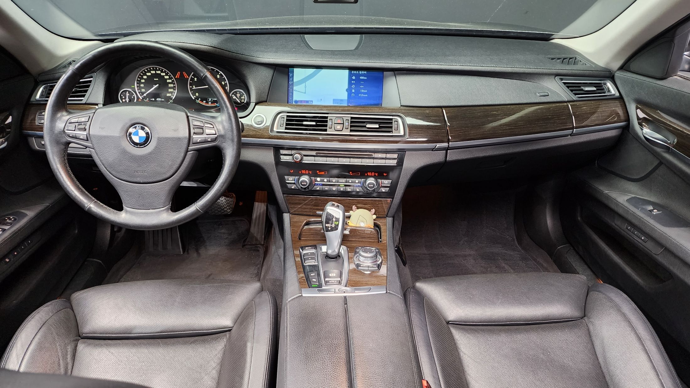 BMW 7-SERIES F01 2012