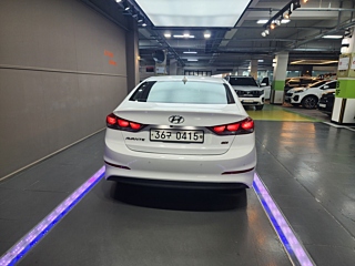 HYUNDAI AVANTE AD 2016