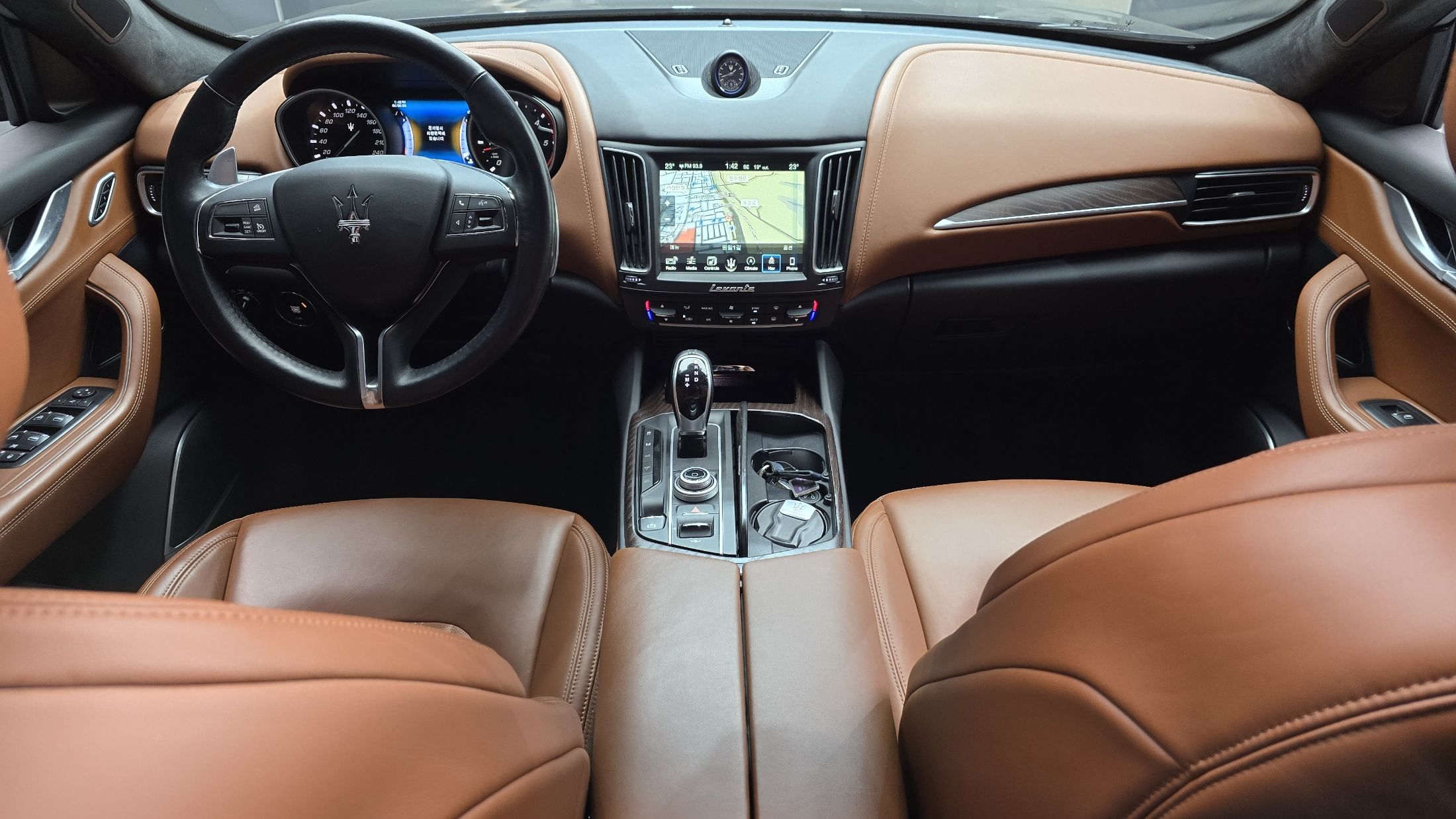 MASERATI LEVANTE 2017