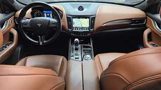 MASERATI LEVANTE 2017