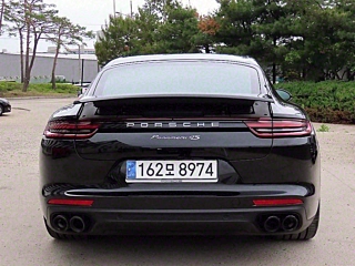 PORSCHE PANAMERA 971 2018