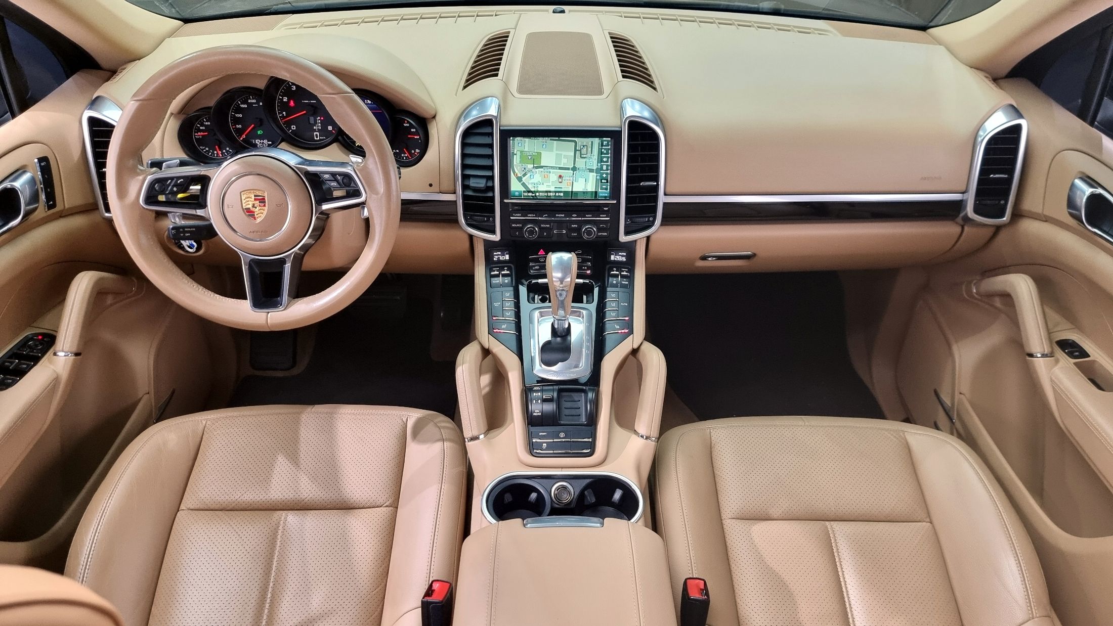 PORSCHE CAYENNE 2015