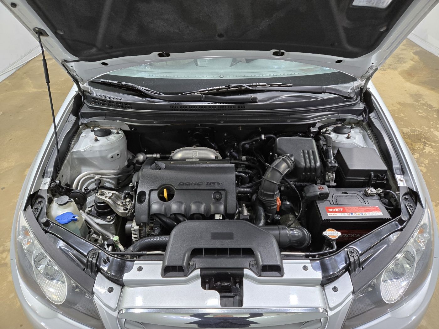 HYUNDAI AVANTE MD 2010