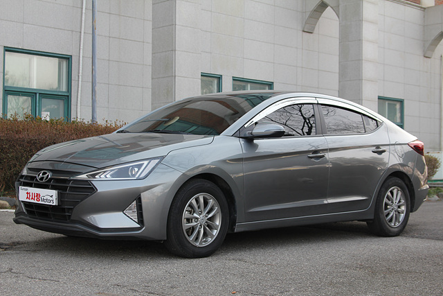 HYUNDAI AVANTE AD 2018