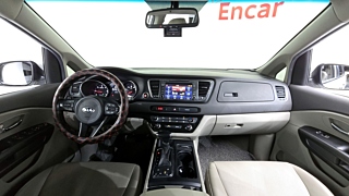 KIA CARNIVAL 2017