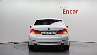BMW 5-SERIES G30 2020