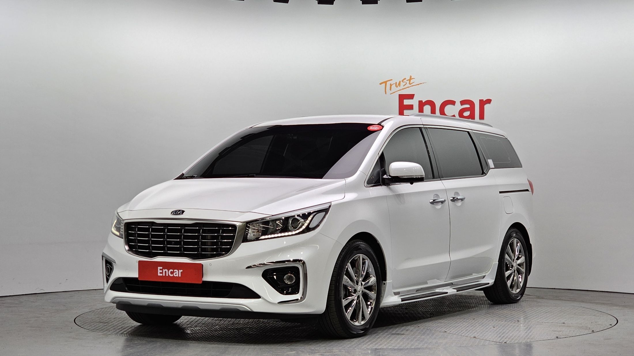 KIA CARNIVAL 2018