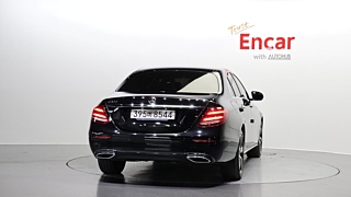 MERCEDES BENZ E-CLASS W213 2020