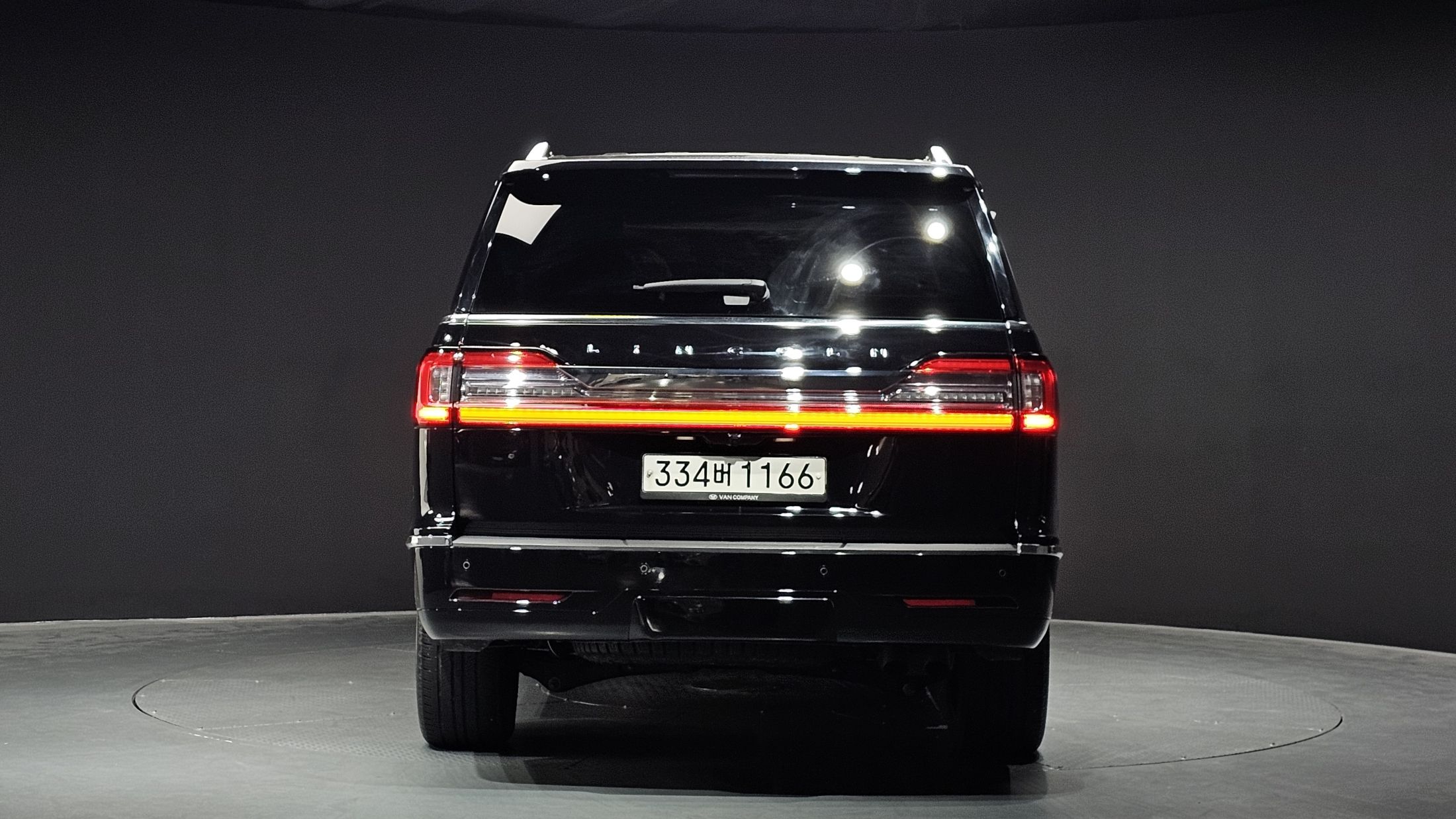 LINCOLN NAVIGATOR