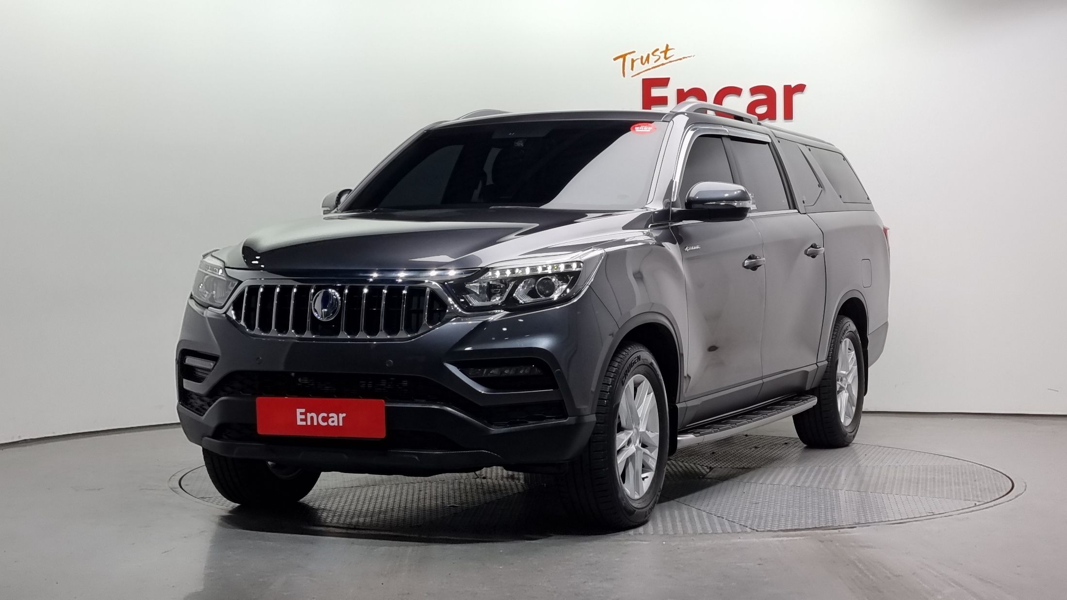 SSANGYONG REXTON SPORTS CAR