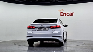 HYUNDAI AVANTE AD 2016