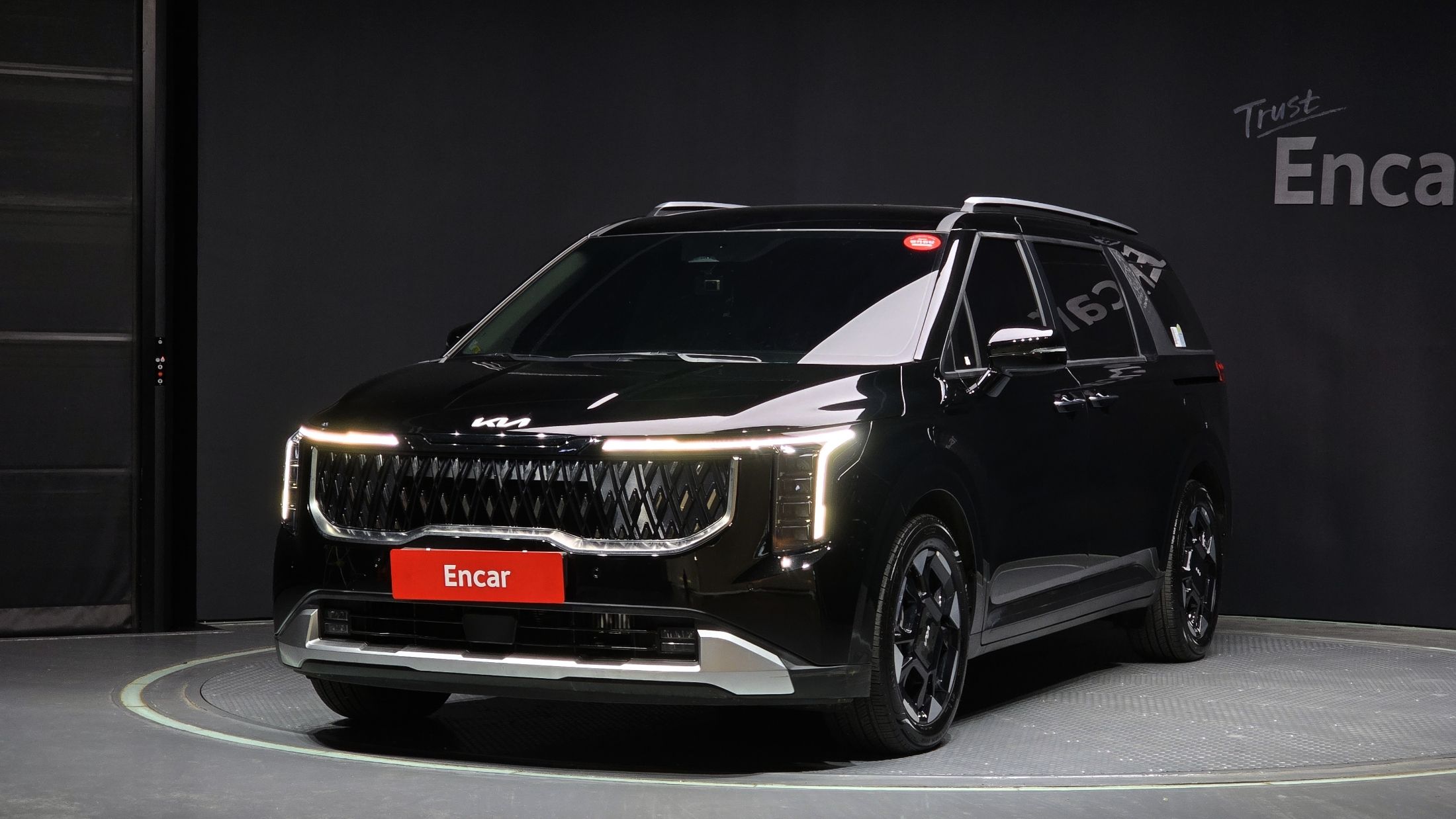 KIA CARNIVAL 2024