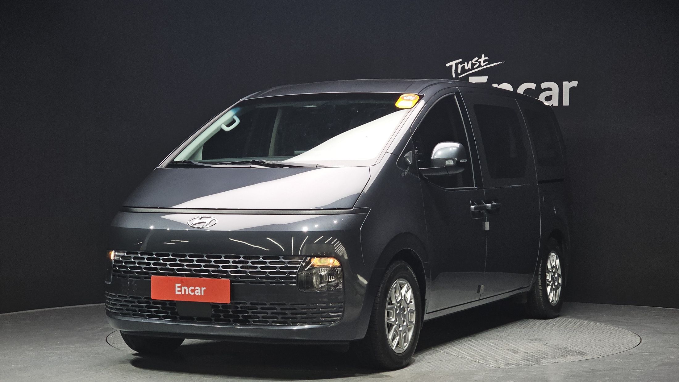 HYUNDAI STARIA 2023